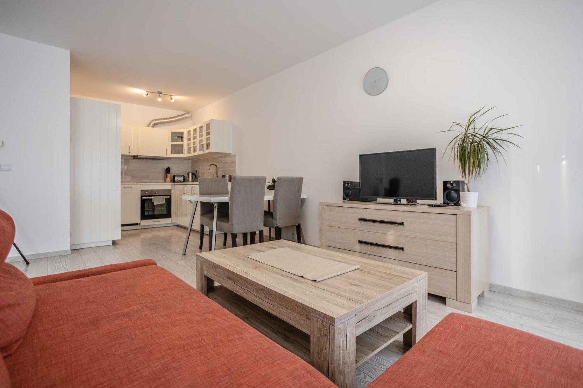 Spacious Terrace Apartment With Free Private Parking Prague Exterior photo